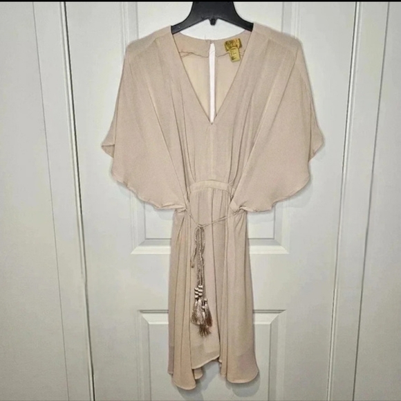 H & M Boho Flowy Lined Midi Dress Flutter Sleeve Waist Tie Neutral Beige Size 6 - Picture 2 of 11